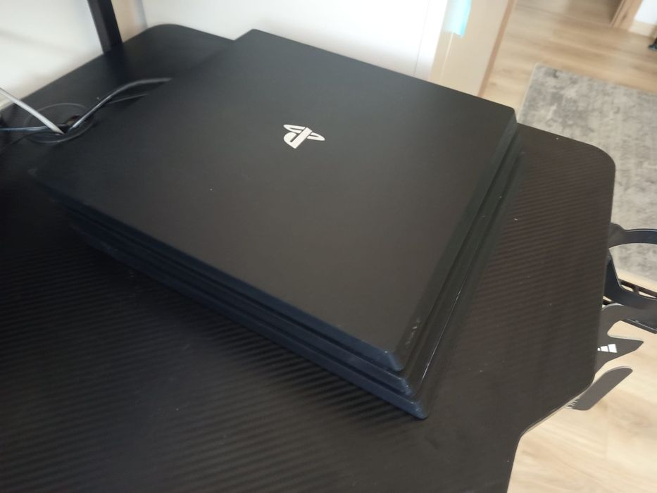 Konsola Sony PlayStation 4 Pro. PS4