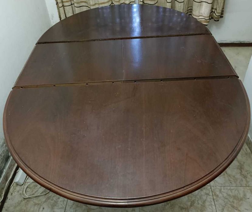 Mesa de sala de jantar