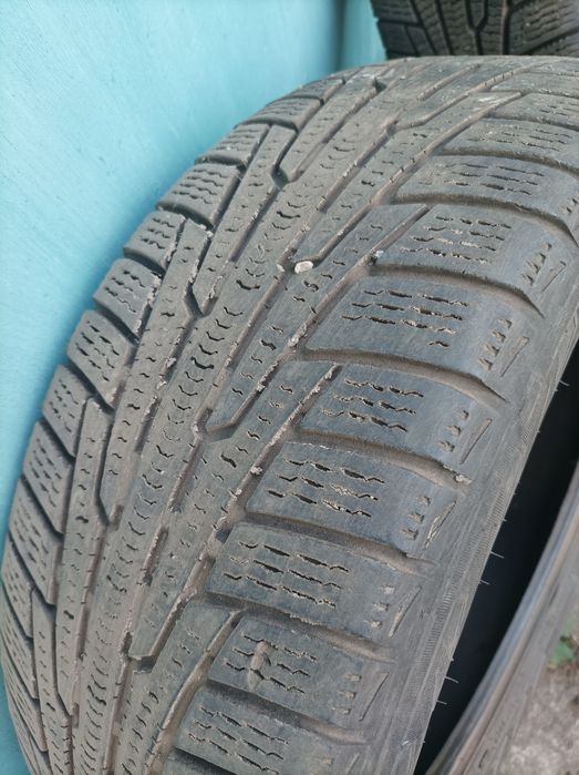 Продам зимову гуму Nokian 205/55 r16