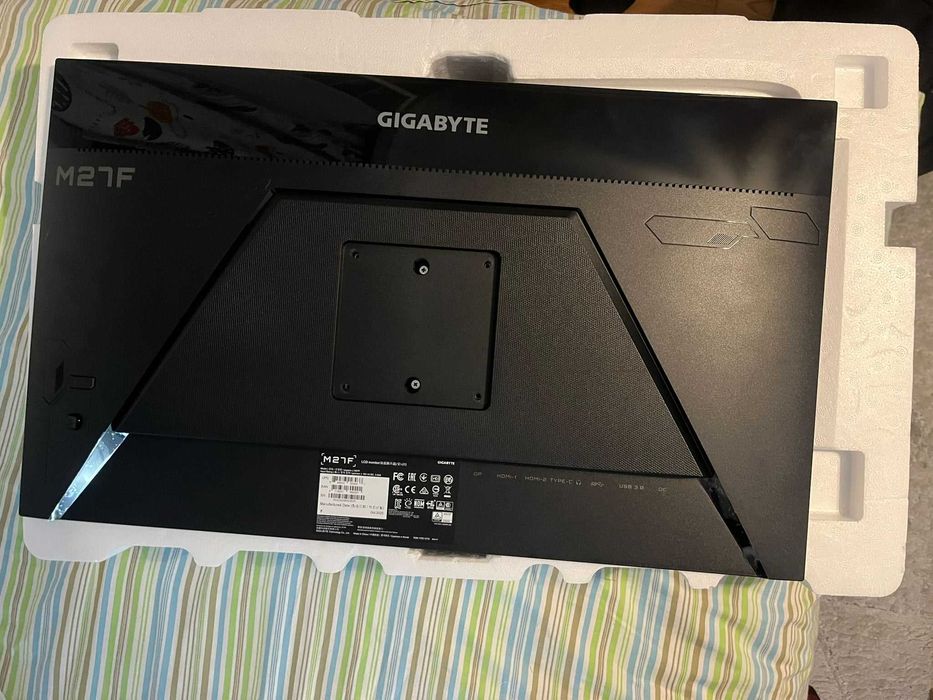 Monitor Gigabyte M27F dla graczy