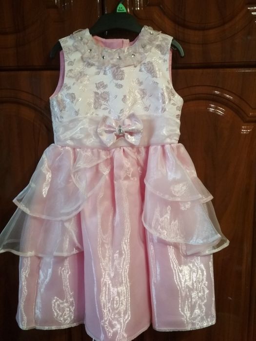 Праздничное платье на рост:104 см