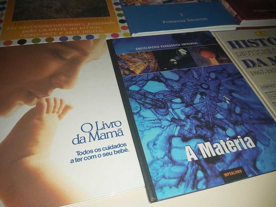 Livros, DVD Filmes e cassetes vídeo para desocupar