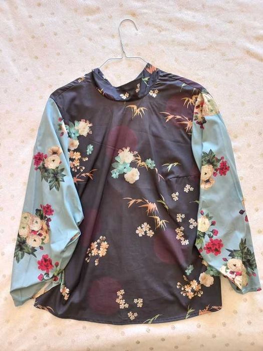 Camisa multicor com laço