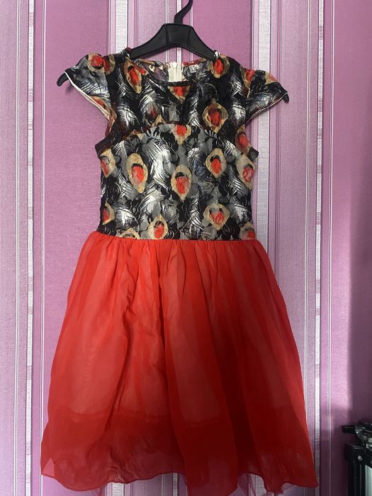 лот. 2 платья на девочку