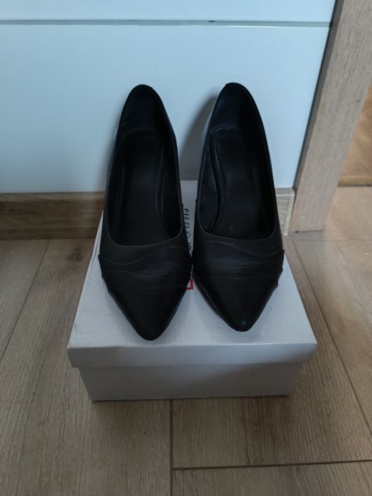 Czółenka damskie półbuty rozmiar 40 Lasocki