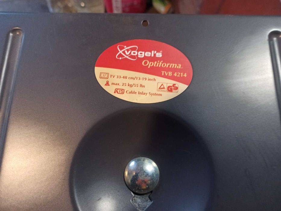 Кронштейн-полка піл телевізор