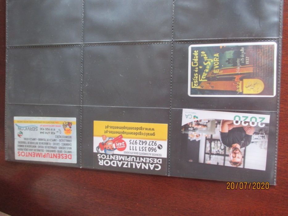 50 calendários vários (em bolsas plástico)