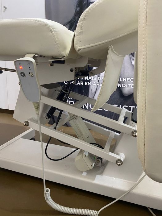 Marquesa elétrica para estética