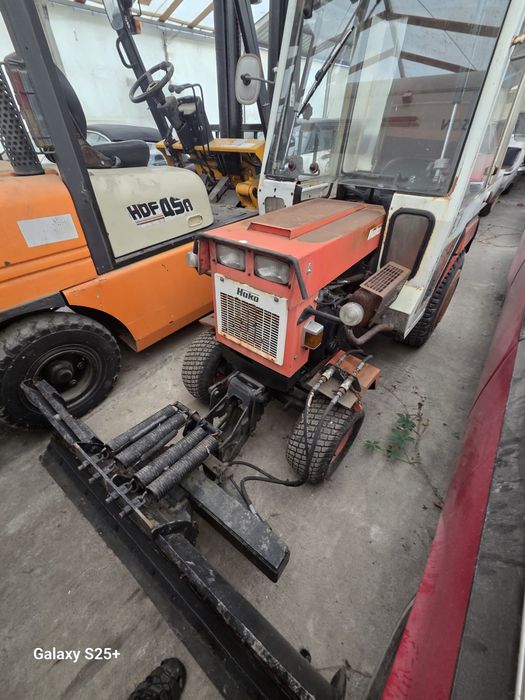 Traktor Hako pług