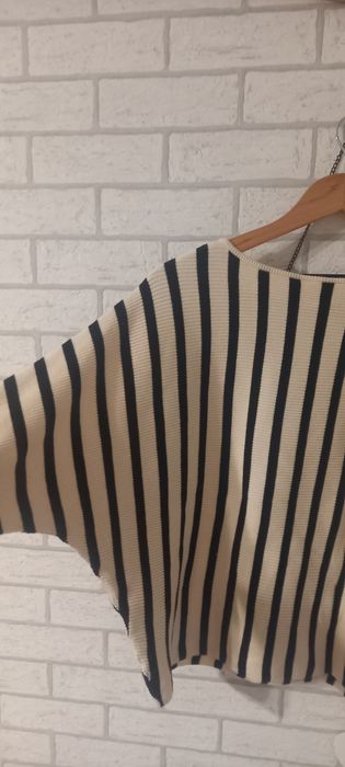 Sweter w paski M