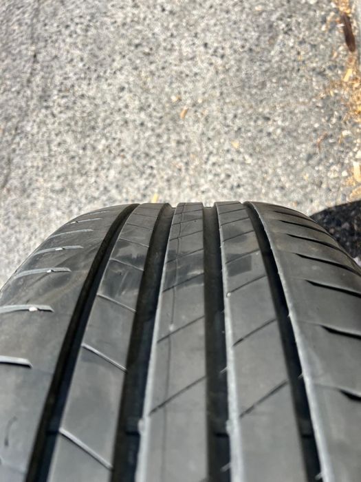 225/50/18 Bridgestone 2 pneus