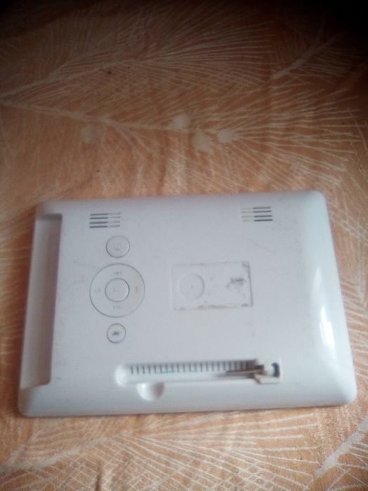 Цифровая фоторамка Assistant