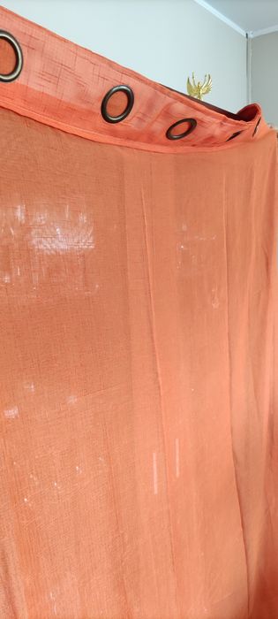 Cortina cor de laranja