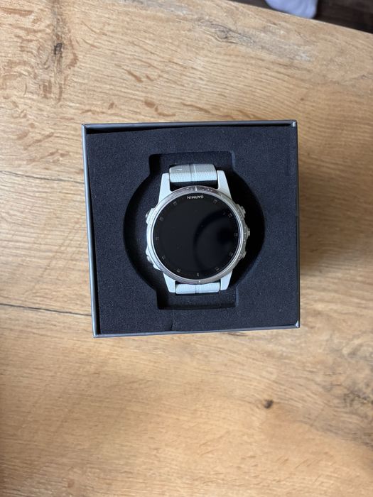 Garmin  Fenix 5s Plus