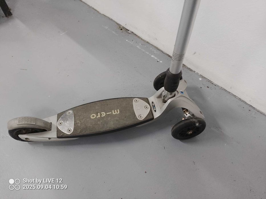 Hulajnoga Micro Kikboard trójkołowa