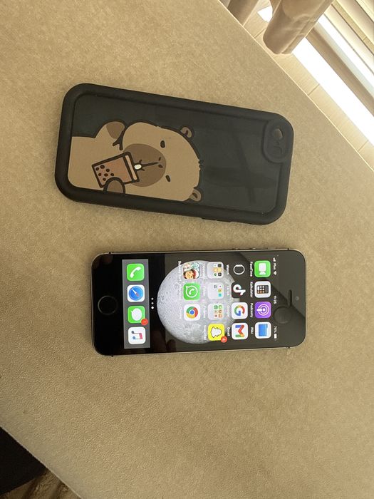 IPhone 5S w idealnym stanie.