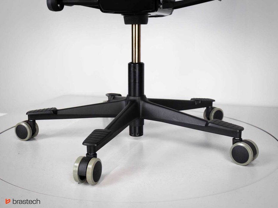 Fotel biurowy Kinnarps Capella Wysokie oparcie