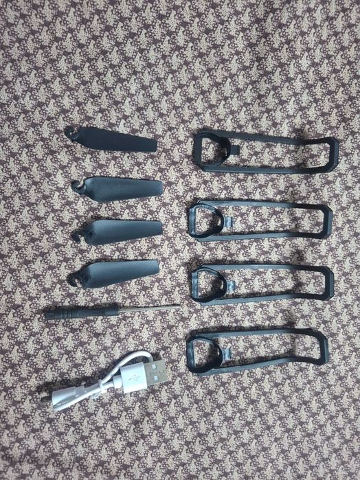 Продаю дрон М 16