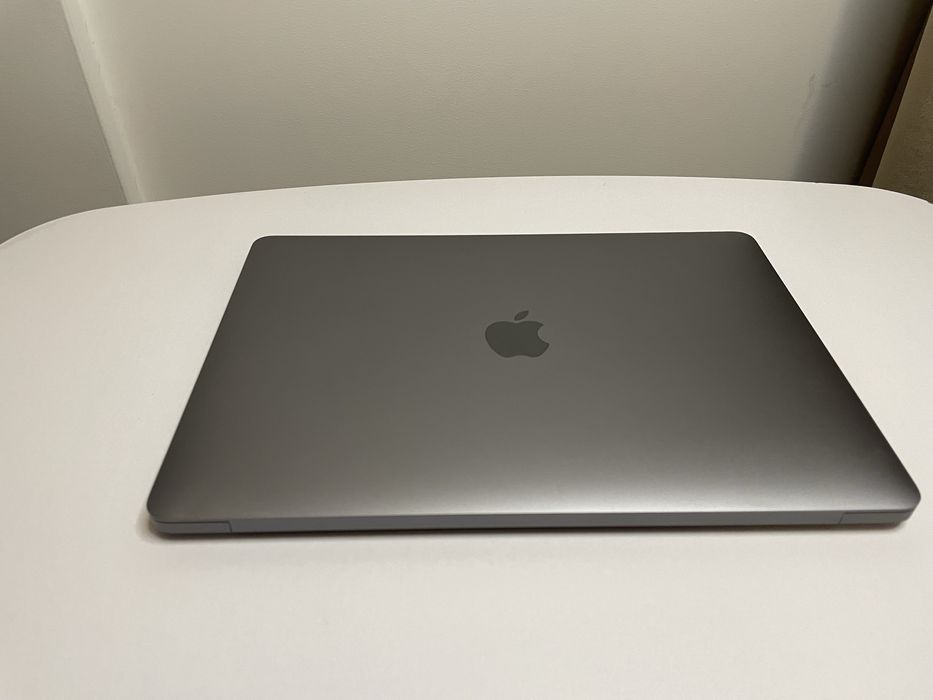 Macbook 13 Air M1 8GB 256GB Space Grey *ważna gwarancja*