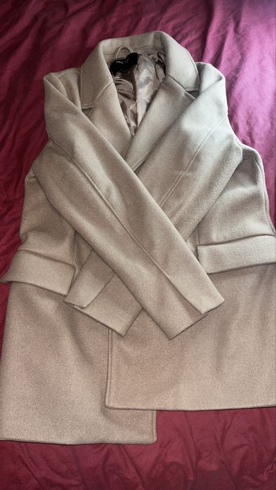 Пальто жіноче розмір L