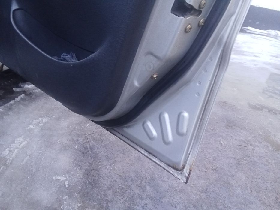 Сенс, повністю на ходу.