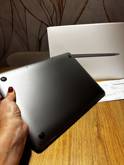 Apple MacBook Air 13.3 Space Gray 1.1GHz 8GB 256GB