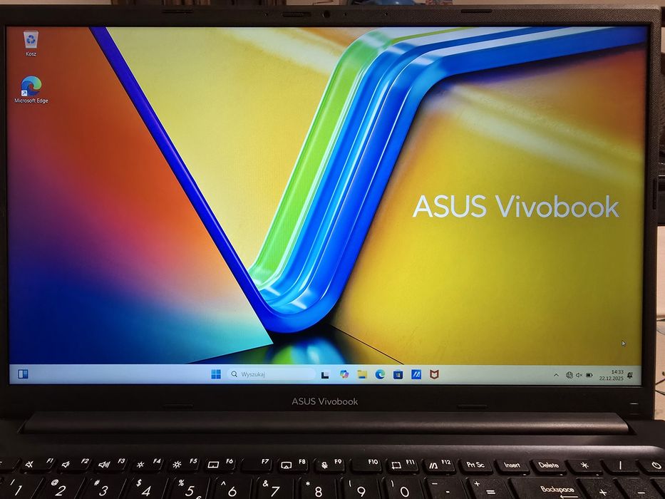 Laptop ASUS Vivobook 16 / 16GB RAM /  512GB
