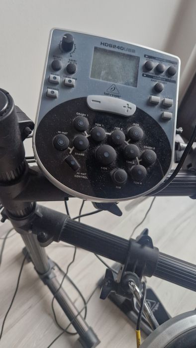 Perkusja elektryczna behringer HDS240USB