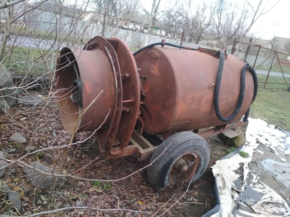 Садовий обприскувач оприскувач