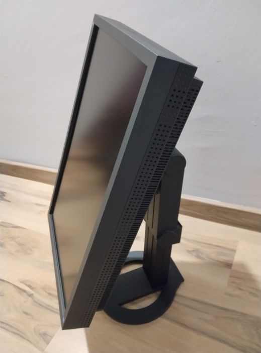 Monitor Eizo S2243W