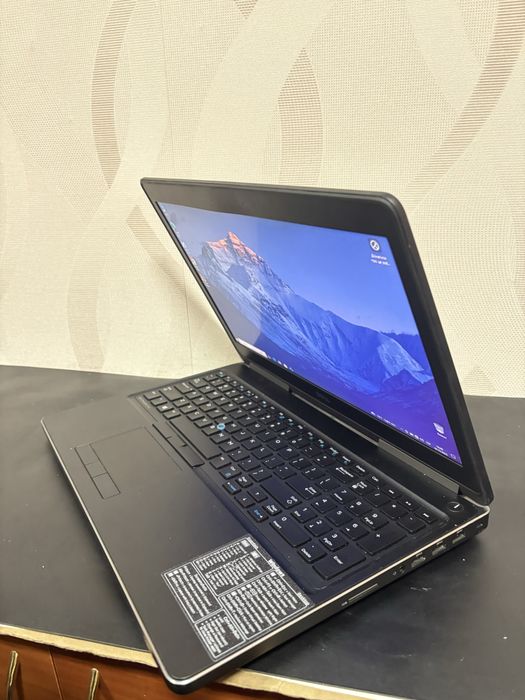 Ноутбук Dell Precision 7510 15,6” FHD IPS Intel E3-1535/16/512/Nvidia