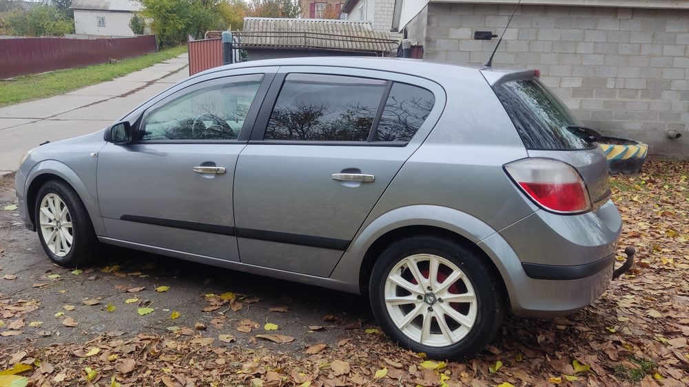 Opel Astra H 2005 рік 1,4 газ/бензин в доброму стані