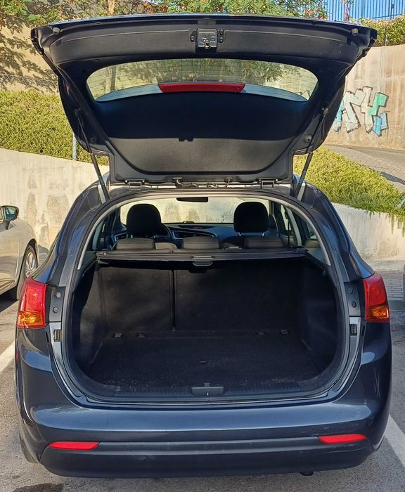 Kia Ceed SW 1.4 CRDi EX | Nacional | Histórico Kia | 137k km