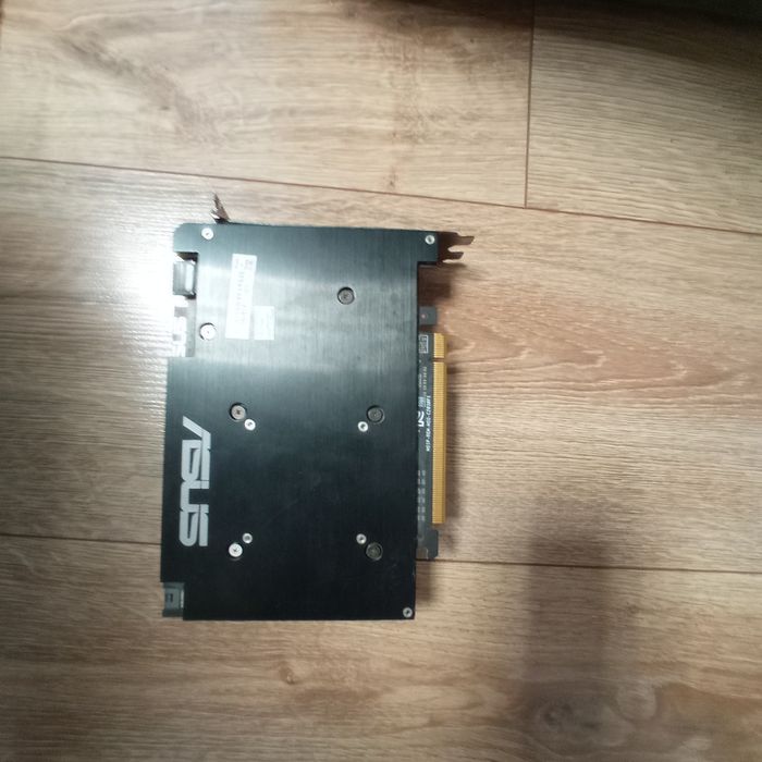 Продам відеокарту