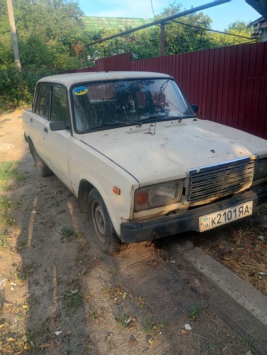 Продам автомобиль ваз 2107,