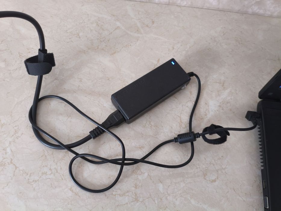 Uszkodzony laptop Asus R704V Series