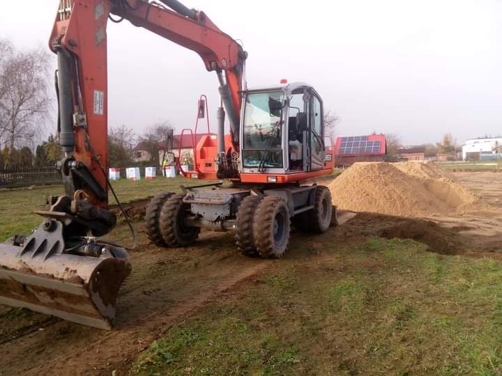 Usługi transportowe, koparko-ładowarka JCB 4CX, koparka kołowa