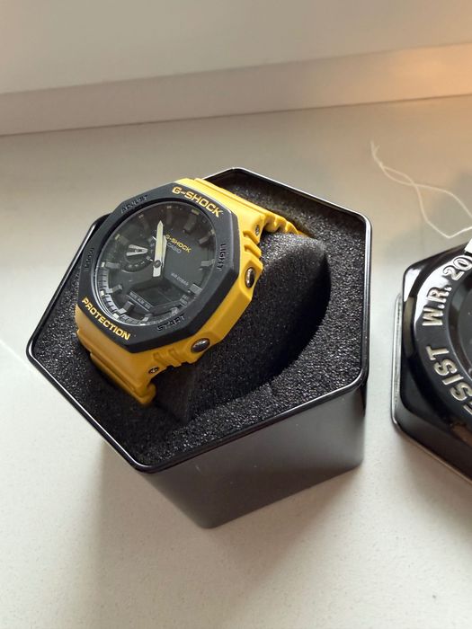 Casio G-SHOCK GA2110-SU