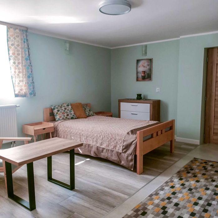 Umeblowany pokój o pow. 20 m2 do wynajęcia.