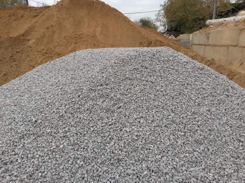 Пісок, щебінь, відсів, ЩПС – Доставка по місту вчасно! (Песок Щебень)