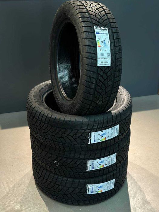 Goodyear UltraGrip Performance + 235/55 R19 105T XL SealTech GR, 2024: ...