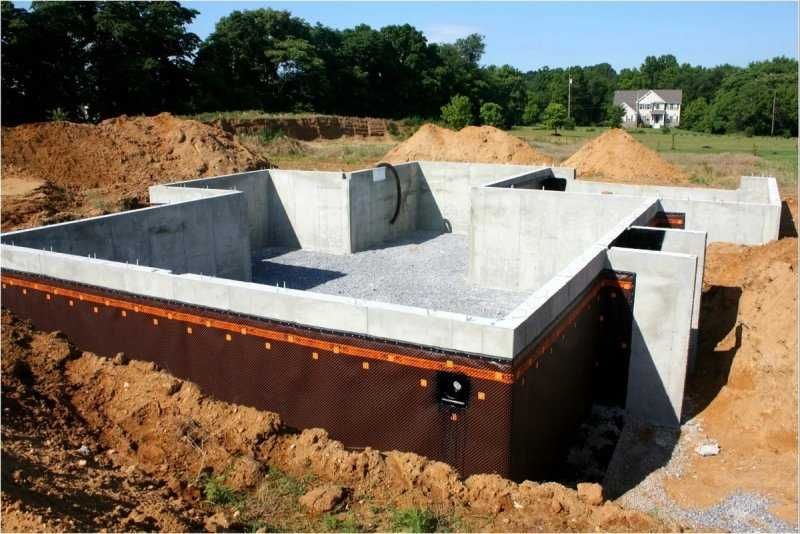 Монолитные колоны, монолитные фундаменты, заливка бетона