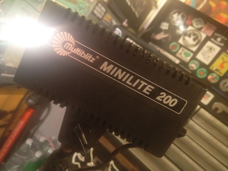 Multiblitz Minilite 200 lampy studyjne,błyskowejne