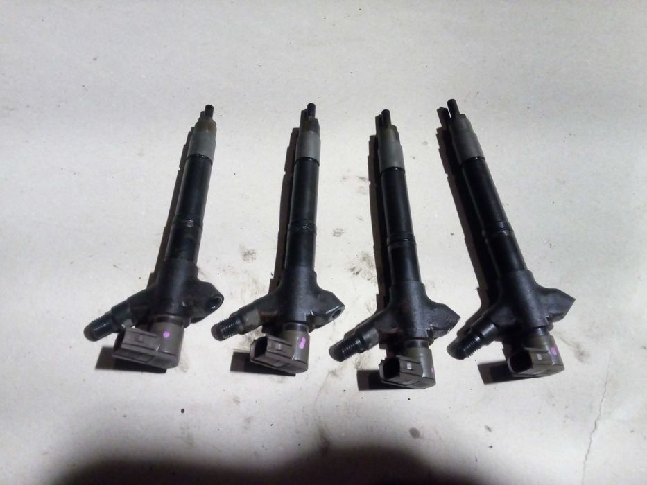 toyota  AVENSIS T27 09- 15 wtryskiwacze 2,0 d-4d 126km