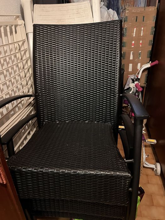 3 Cadeiras jardim pretas
