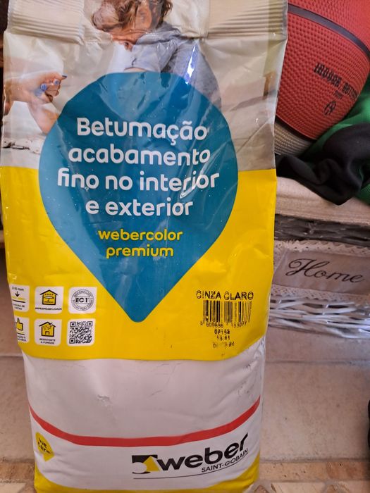 Betumaçao acabamento fino no interior e exterior