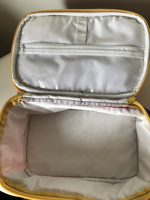 Lancheira Térmica com 2 Compartimentos Independentes