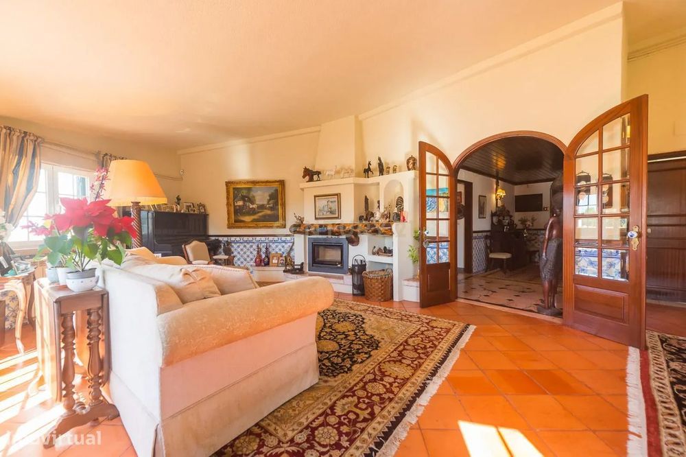 Magnífica Quinta com 5000m2 localizada no Casal da Granja-Sintra