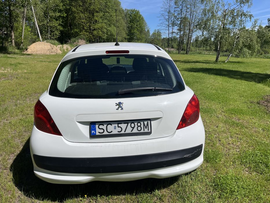 Sprzedam pegot 207