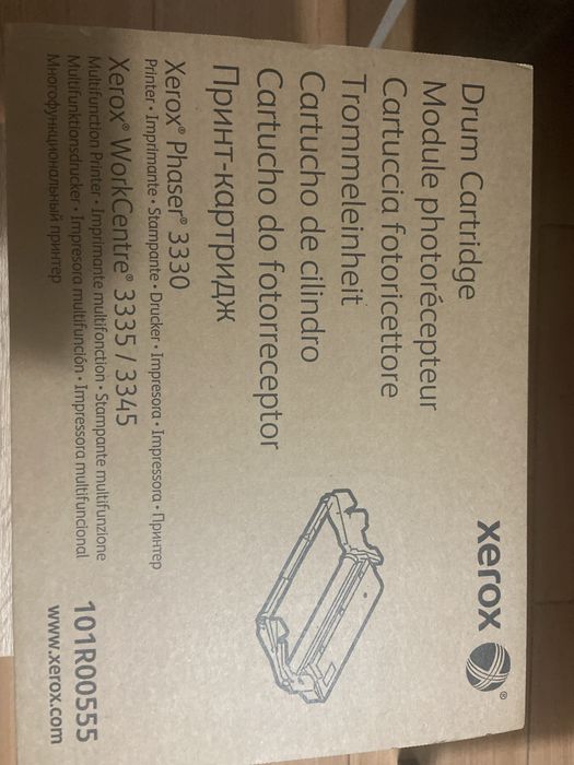 Продам принт-картридж 101R00555